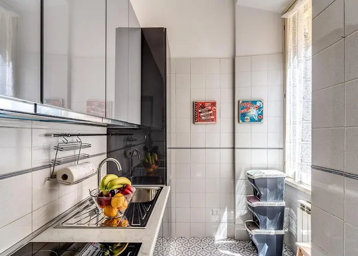 Rhome Colosseum Apartment