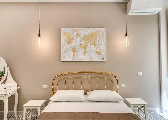 Rhome Colosseum Apartment